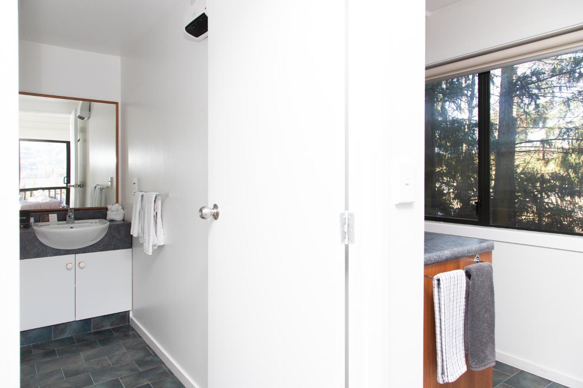 Ride Base Wanaka Apartments Εξωτερικό φωτογραφία