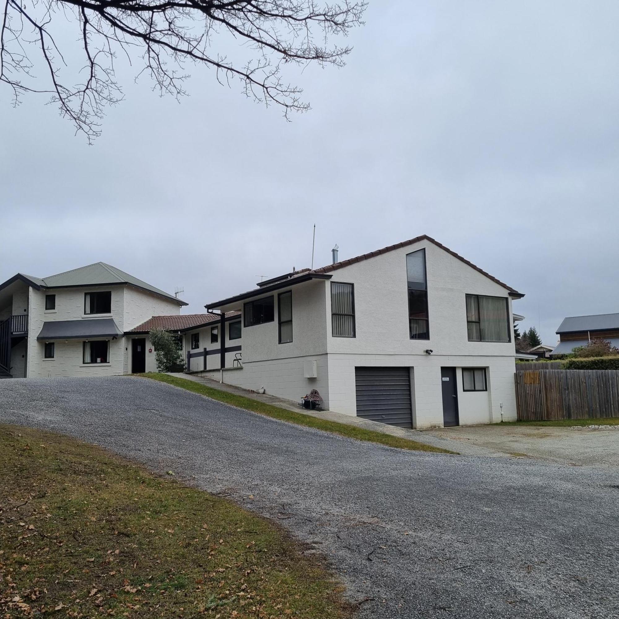 Ride Base Wanaka Apartments Εξωτερικό φωτογραφία